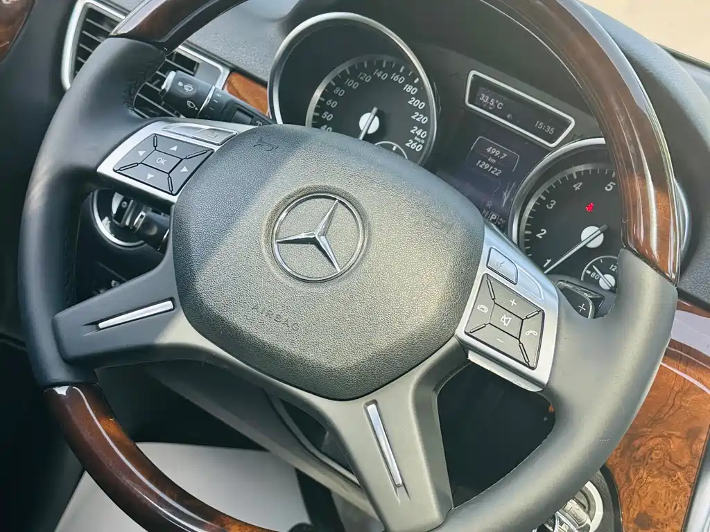 Mercedes-Benz M-Class 2014 — фото 17