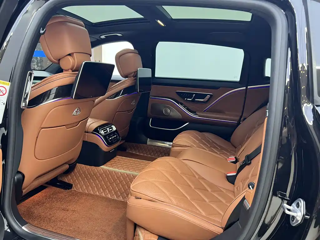 Mercedes-Benz S-Class 2024