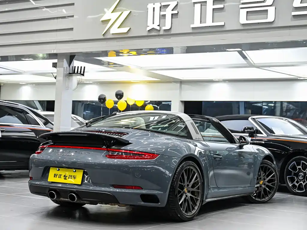 Porsche 911 2018