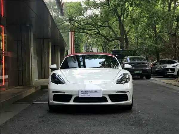 Porsche 718 2022