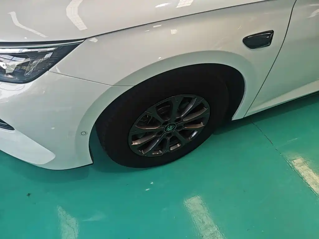 BYD Qin L 2025 — фото 23