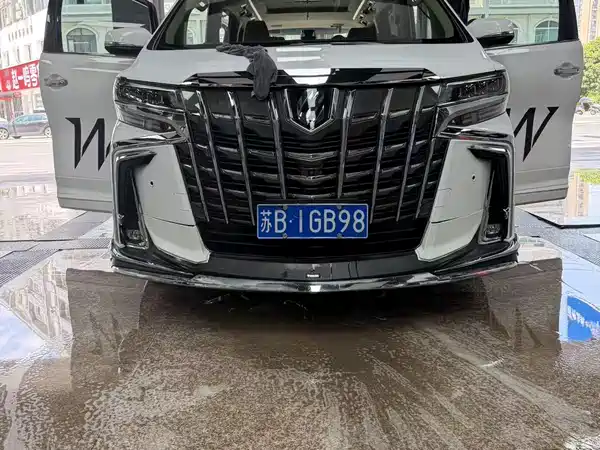 Toyota Alphard 2015