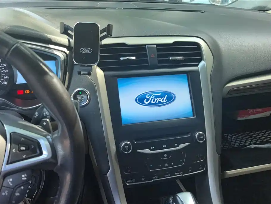 Ford Mondeo 2014 — фото 13