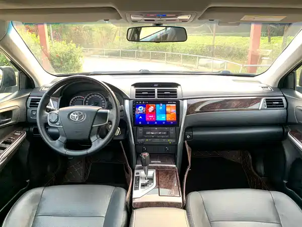 Toyota Camry 2016