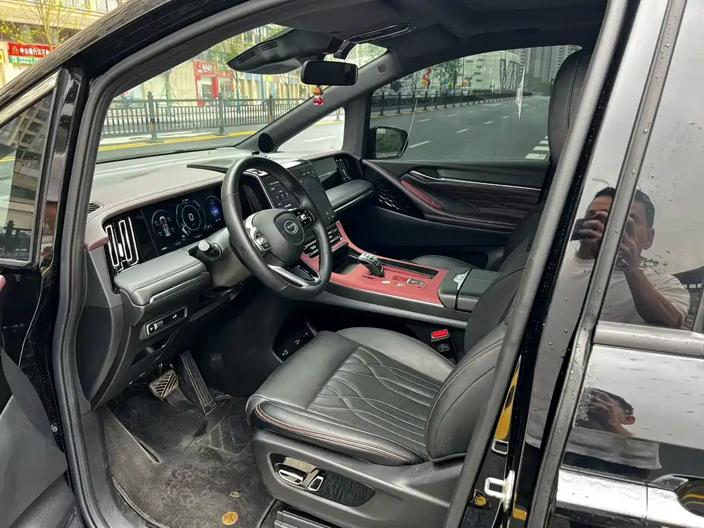 GAC Motor Trumpchi M8 2023 — фото 5
