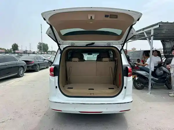Buick GL8 2019