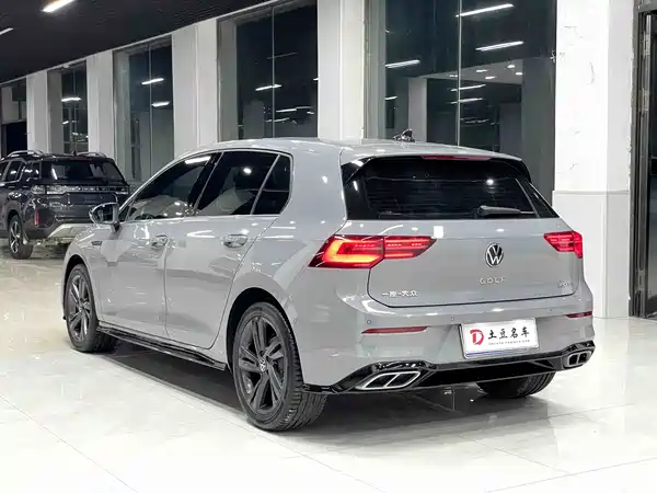 Volkswagen Golf 2022
