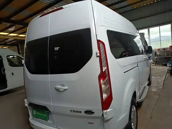 Ford Transit 2022