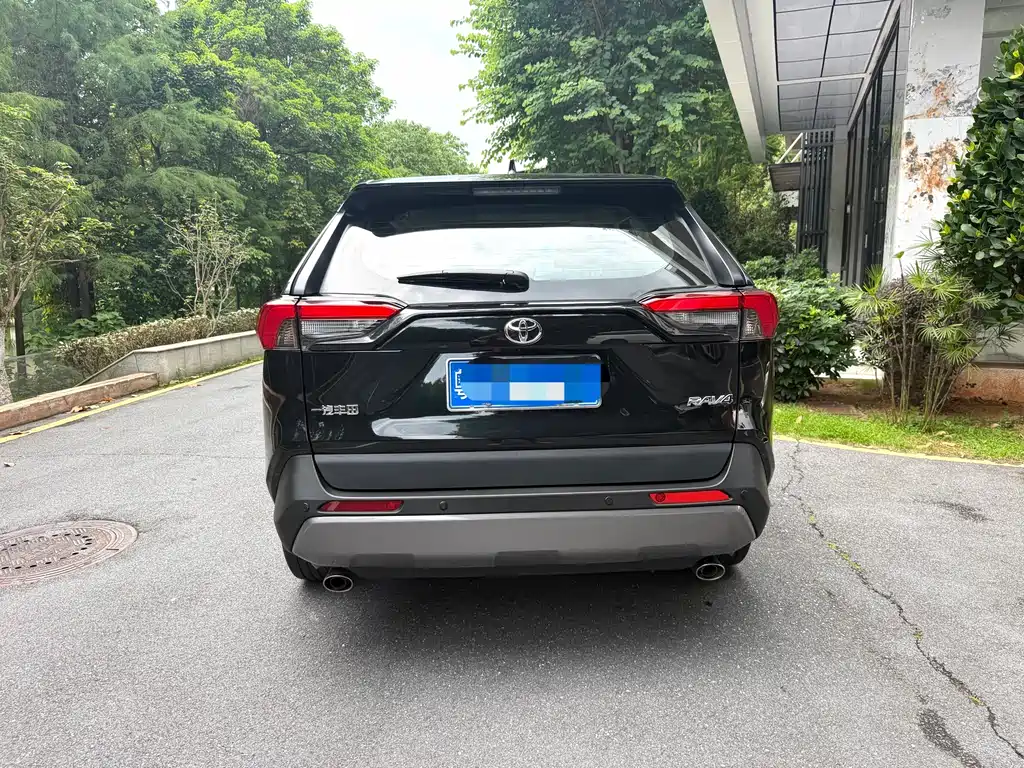 Toyota RAV4 2022