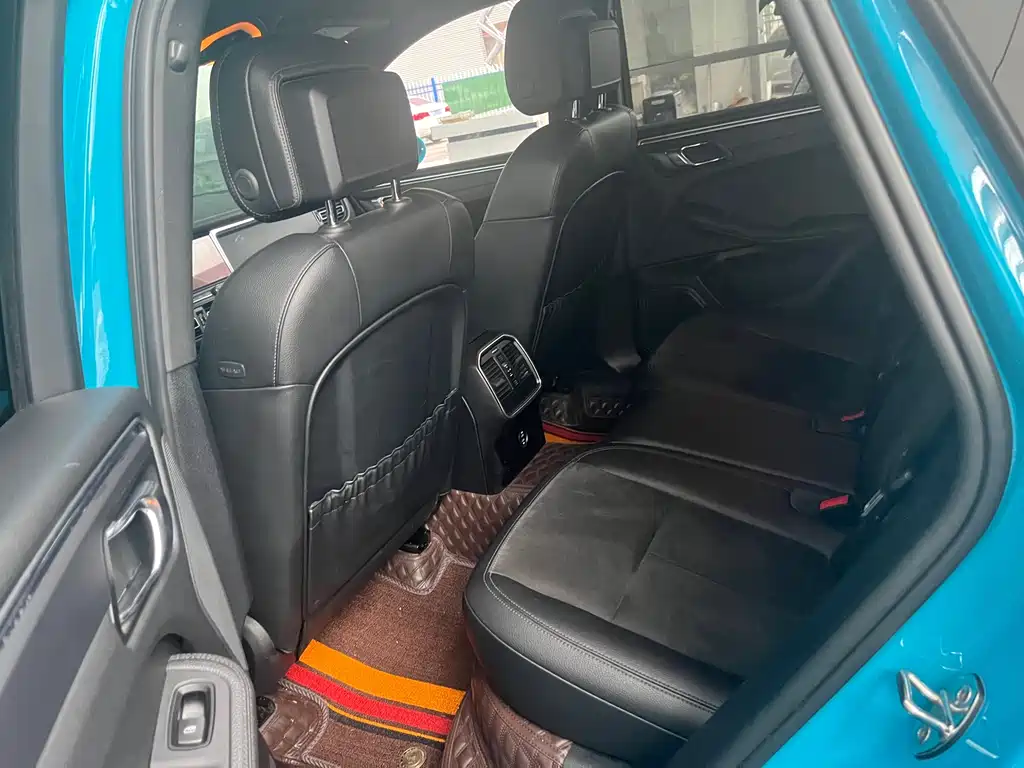 Porsche Macan 2020 — фото 13