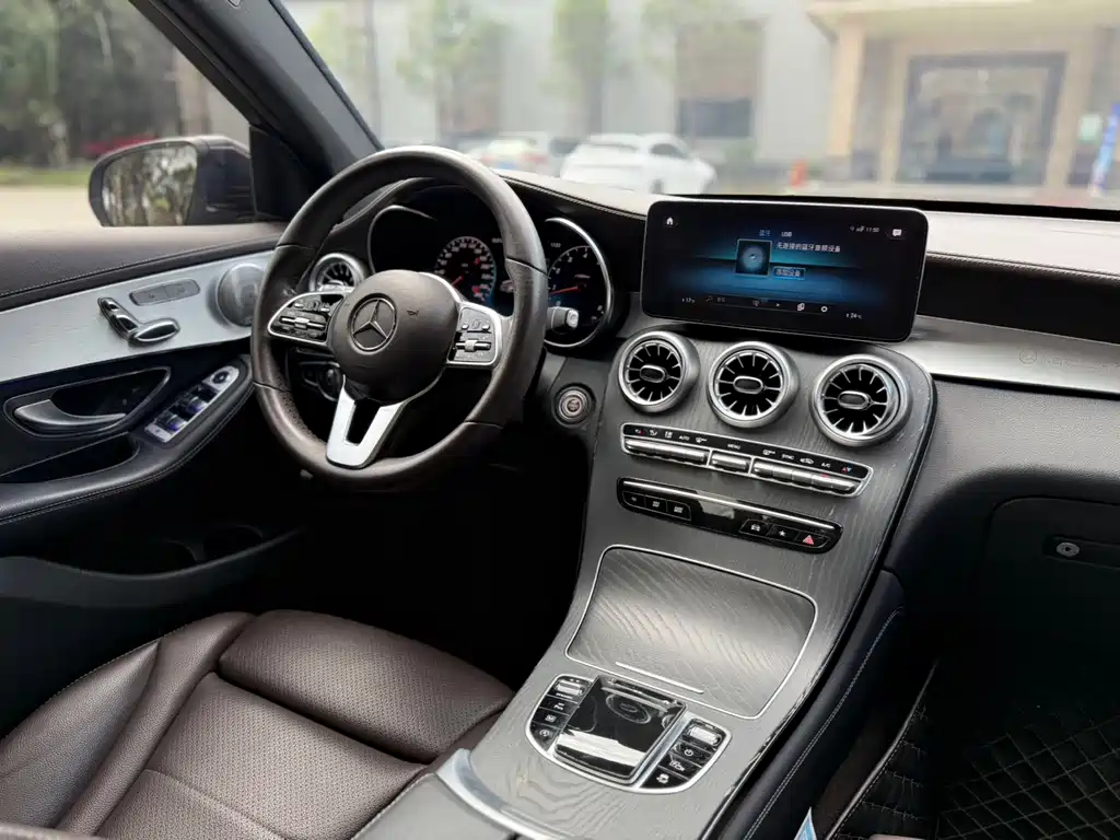 Mercedes-Benz GLC 2021 — фото 11