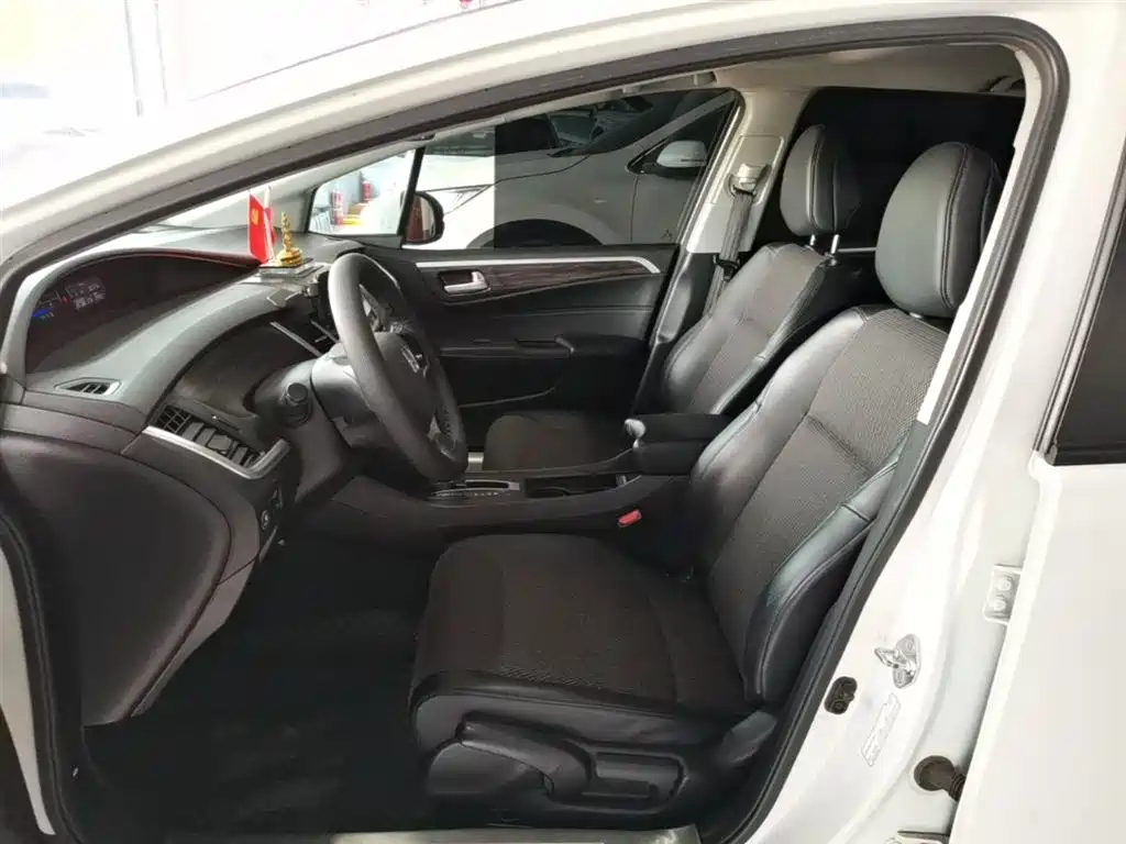 Honda Jade 2019 — фото 15
