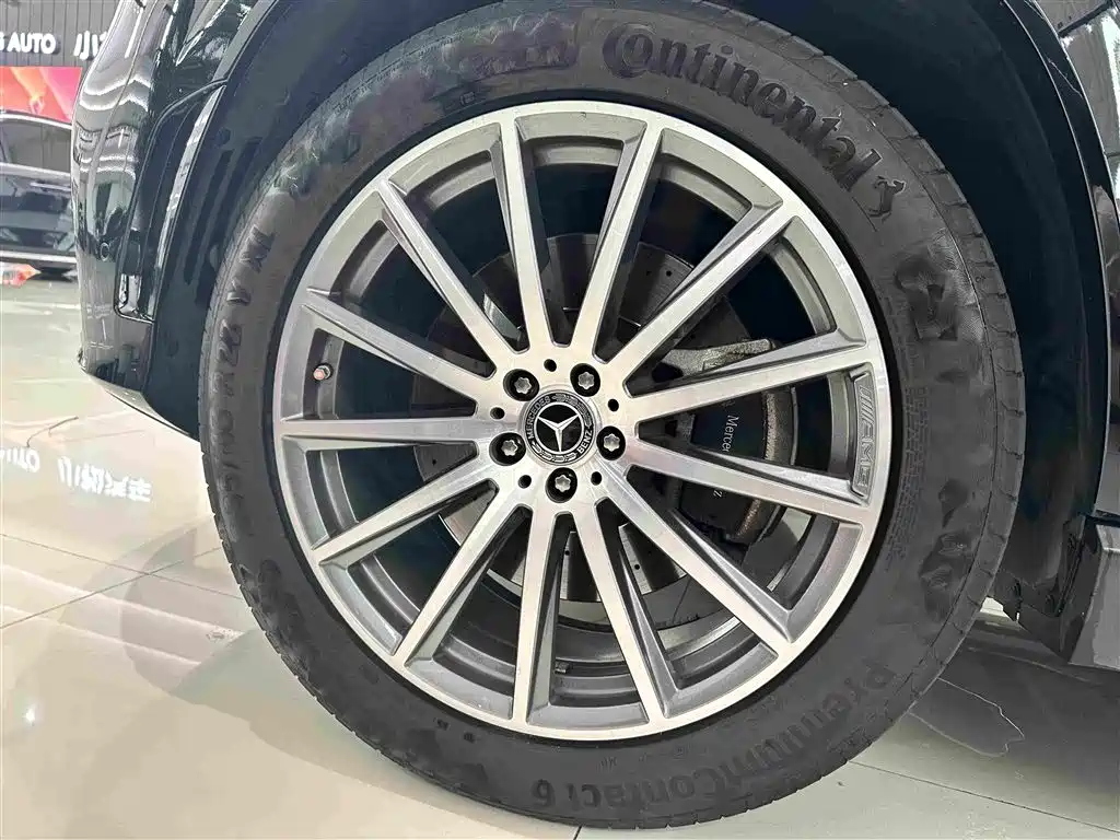 Mercedes-Benz GLS 2023