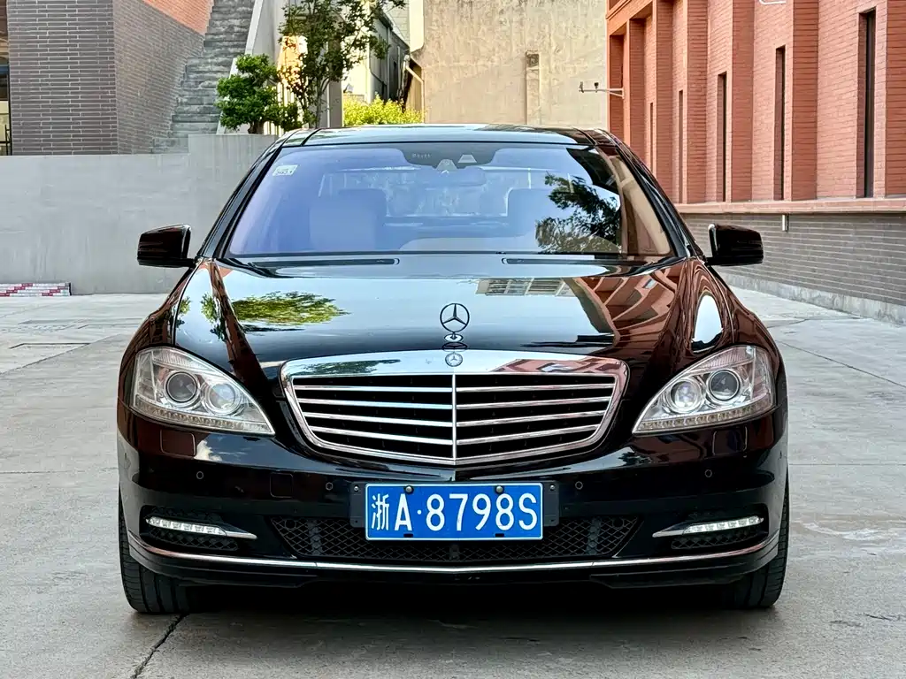 Mercedes-Benz S-Class 2010 — фото 2