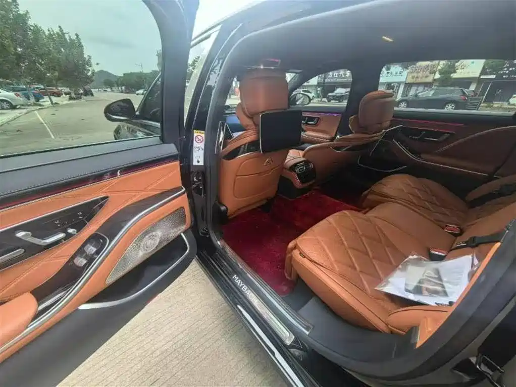 Mercedes-Benz Maybach S-Class 2022 — фото 9