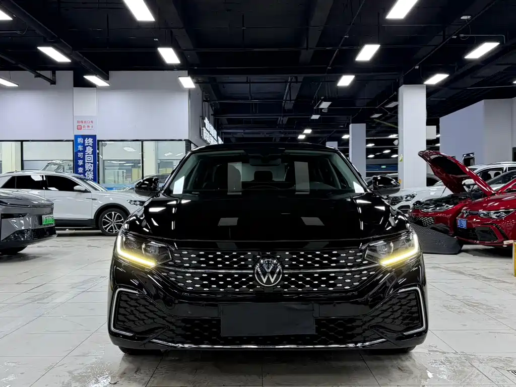 Volkswagen Passat 2022