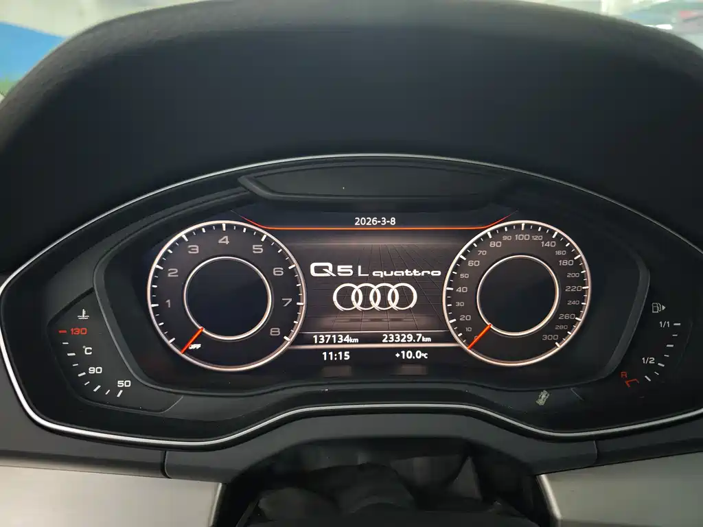 Audi Q5L 2019 — фото 10
