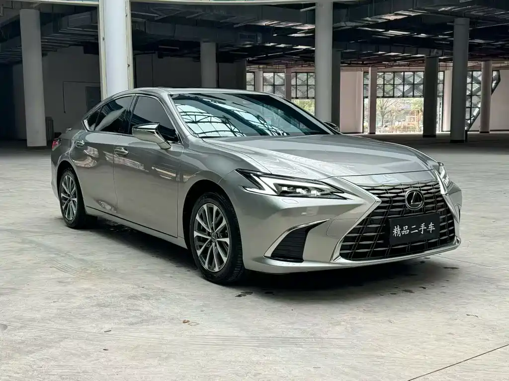 Lexus ES 2025 — фото 3
