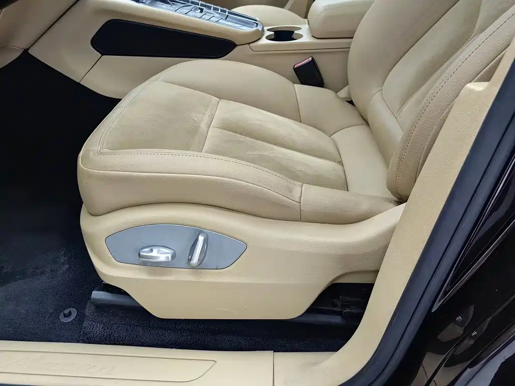 Porsche Macan 2017 — фото 20