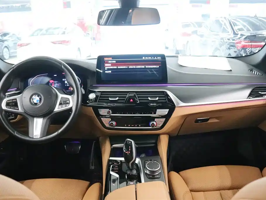 BMW 5 Series 2022