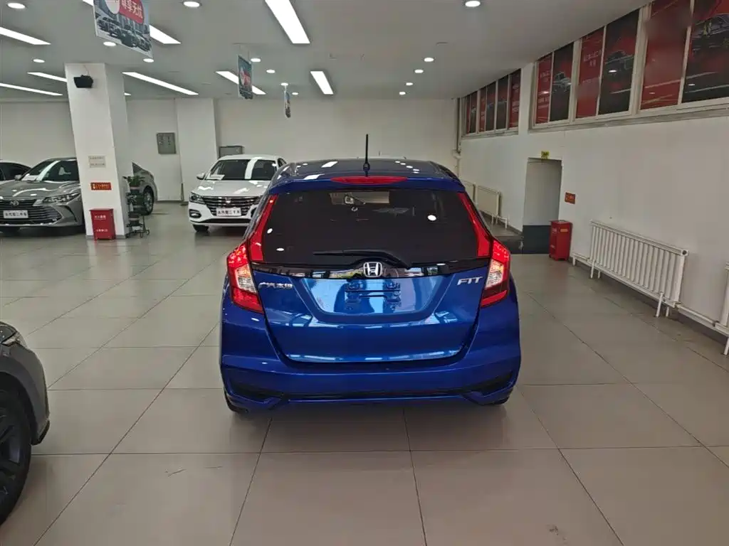 Honda Fit 2019 — фото 6