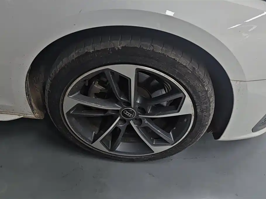 Audi A4L 2022
