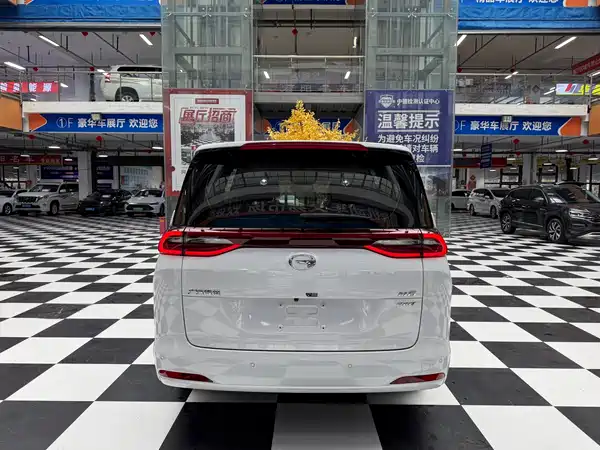 GAC Trumpchi M6 2022