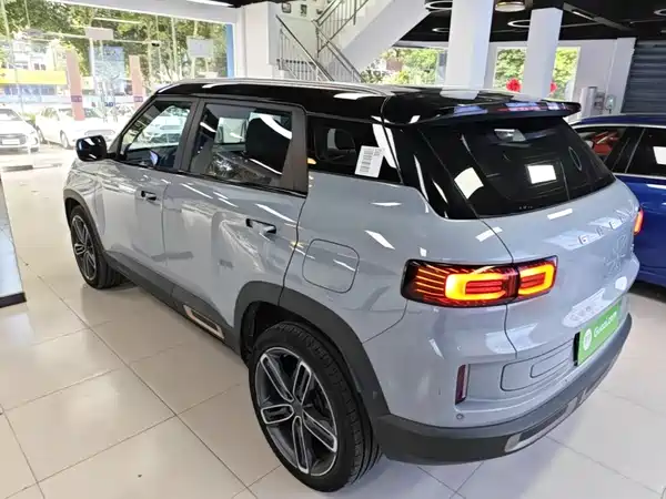 Geely ICON 2021