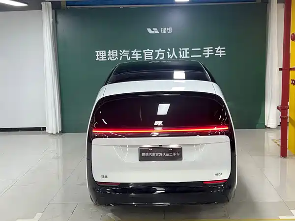 Li Auto MEGA 2025