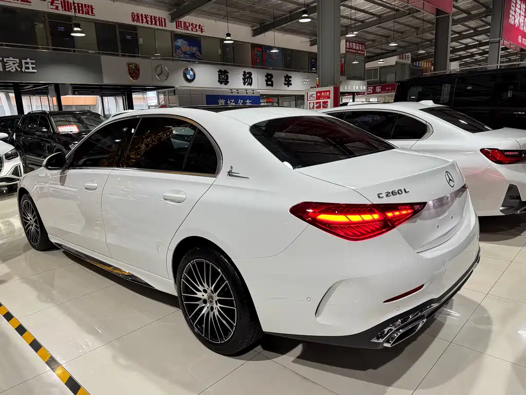 Mercedes-Benz C-Class 2022 — фото 24