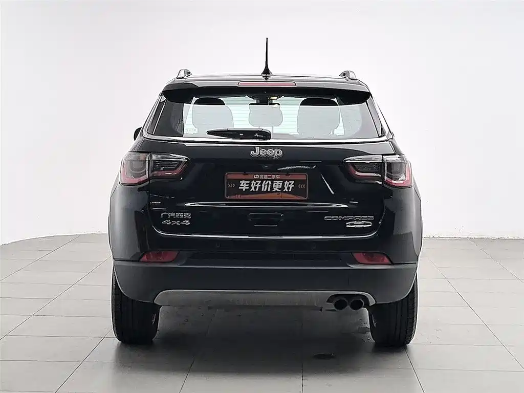 Jeep Compass 2018 — фото 4