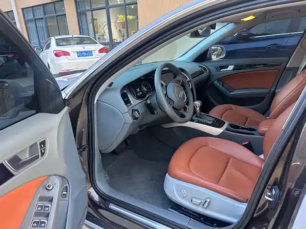 Audi A4L 2015