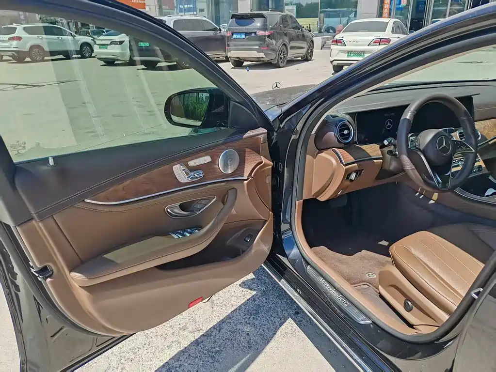 Mercedes-Benz E-Class 2021