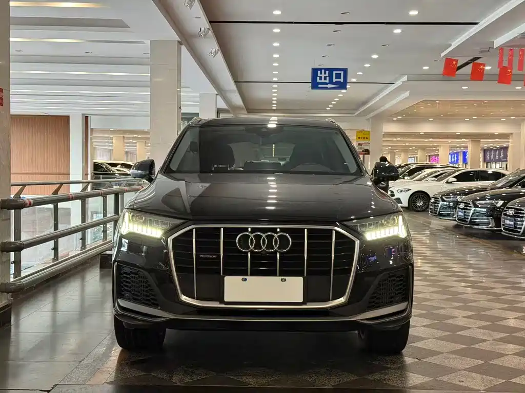 Audi Q7 2021