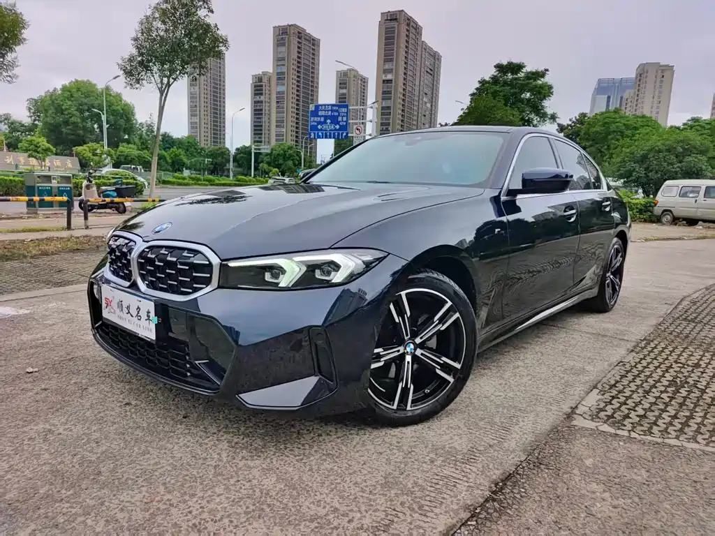 BMW 3 Series 2023