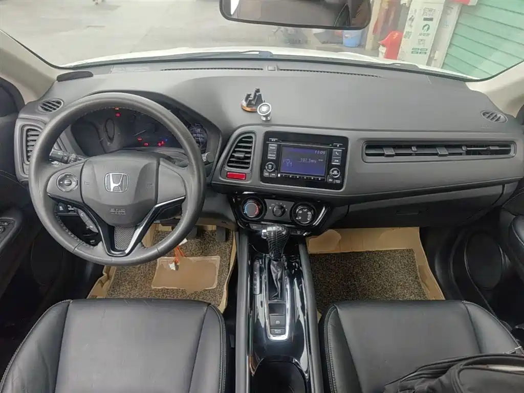 Honda Vezel 2017 — фото 10