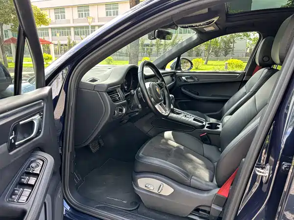 Porsche Macan 2022