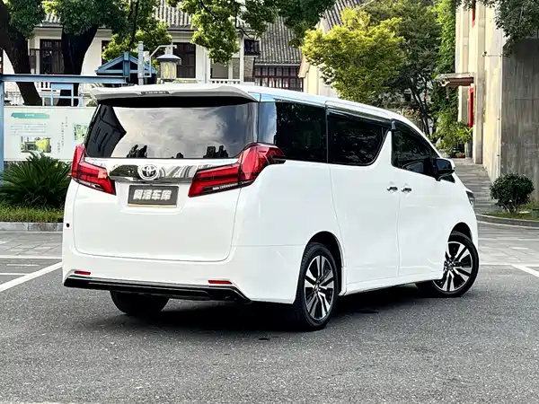 Toyota Alphard 2019