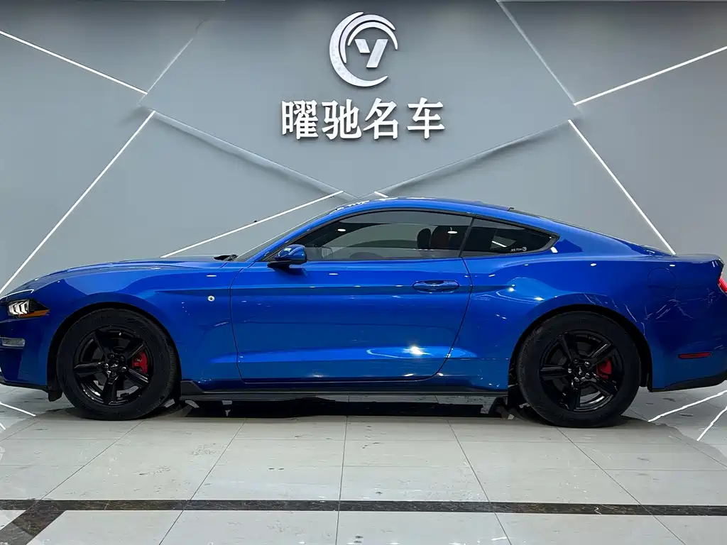 Ford Mustang 2019 — фото 3