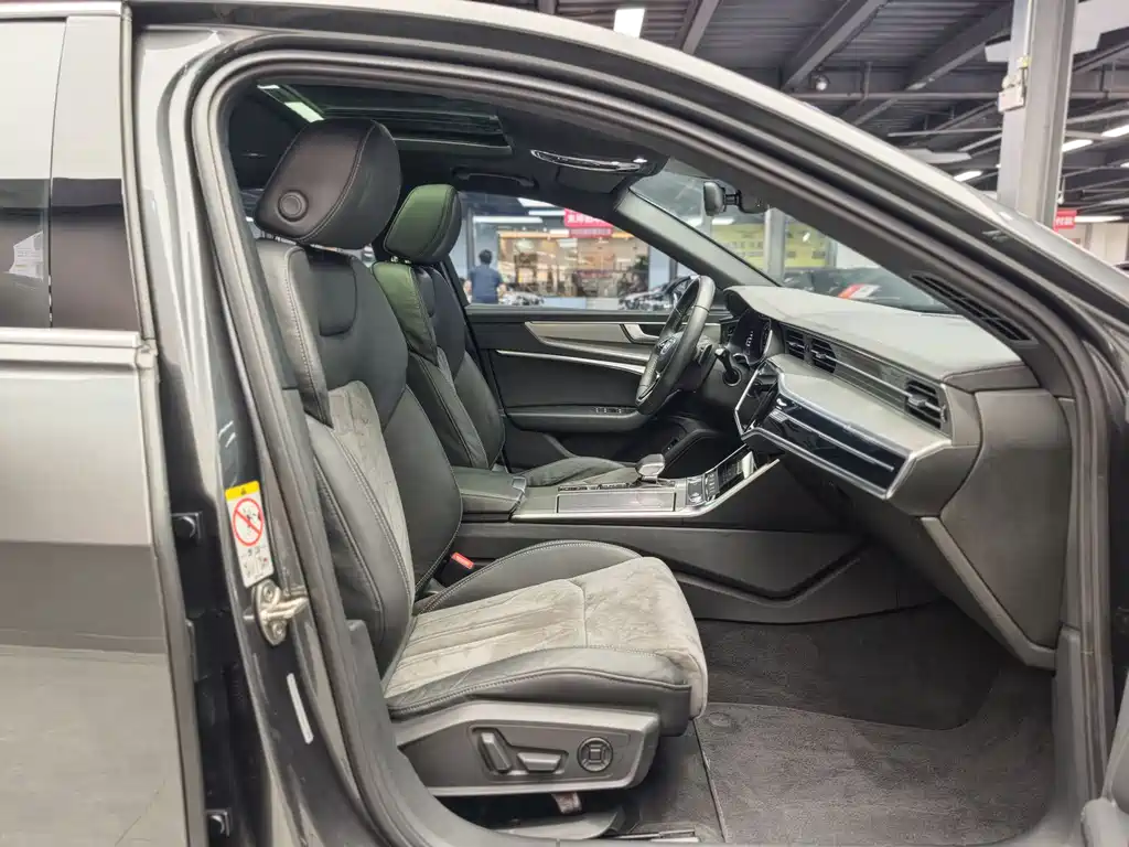 Audi A6L 2020