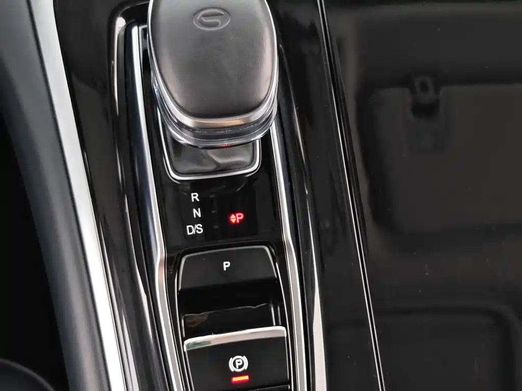GAC Motor Trumpchi M8 2022 — фото 31