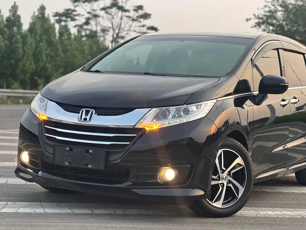 Honda Odyssey 2016 — фото 17