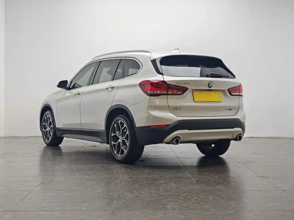 BMW X1 2021 — фото 4