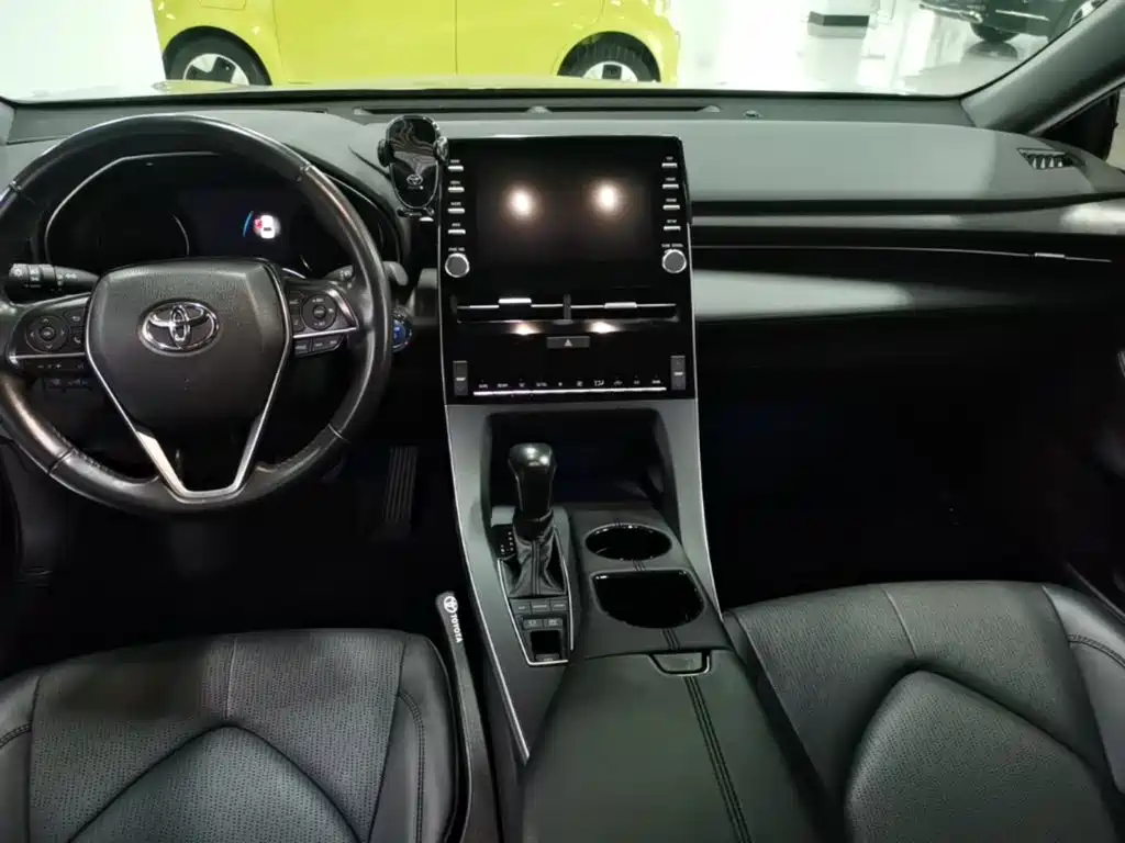 Toyota Avalon 2022 — фото 10