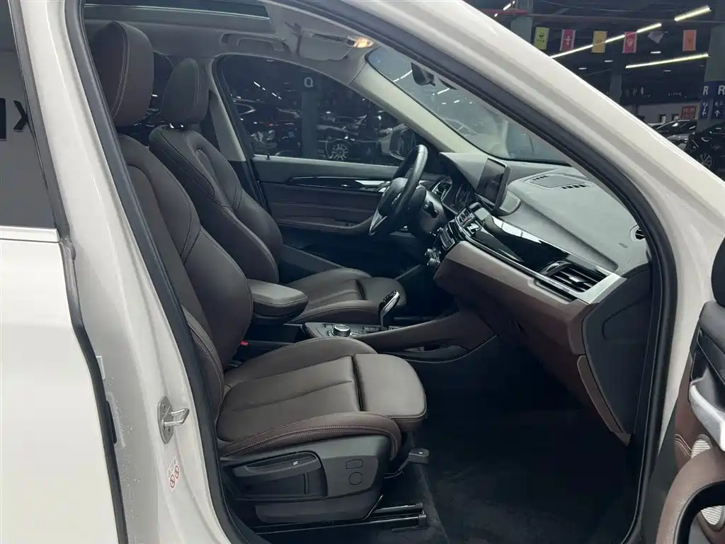 BMW X1 2022 — фото 18