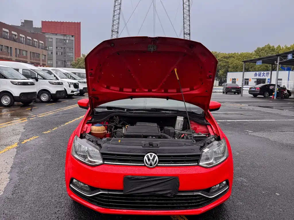 Volkswagen Polo 2015 — фото 16