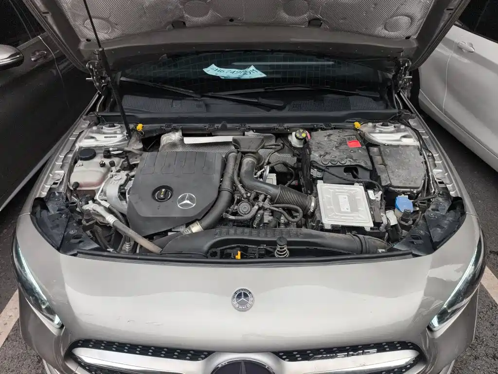 Mercedes-Benz A-Class 2019 — фото 16