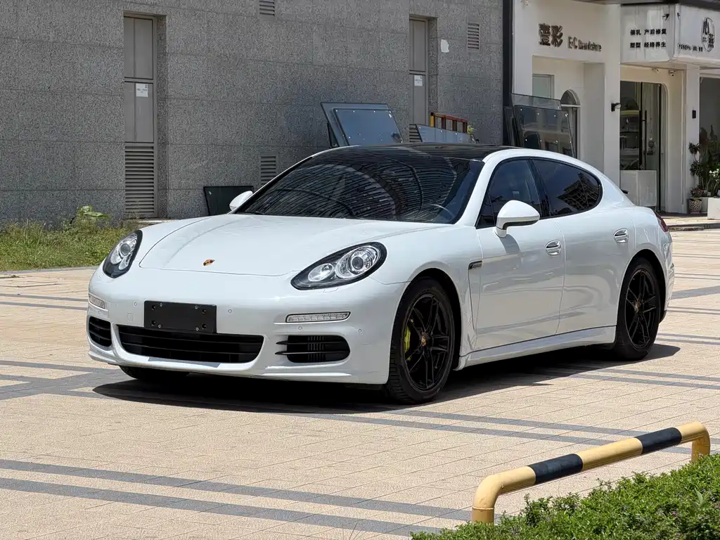 Porsche Panamera 2016 — фото 1