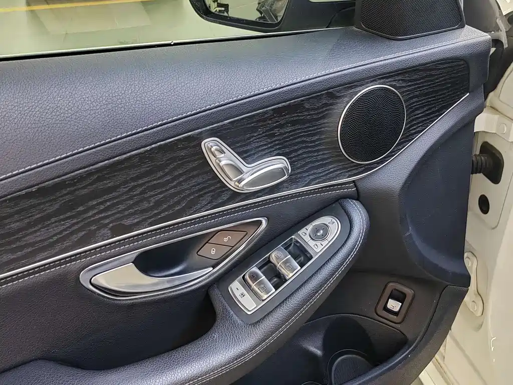 Mercedes-Benz C-Class 2019 — фото 8