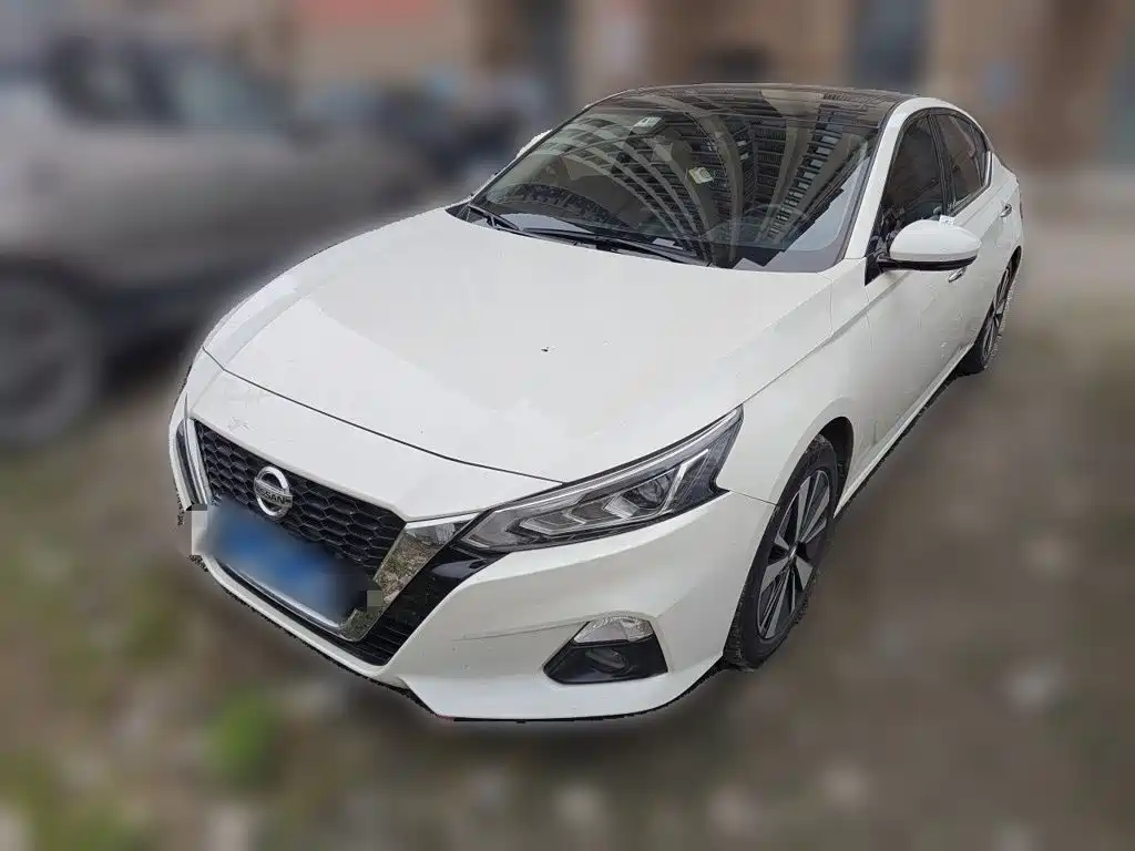Nissan Teana 2023